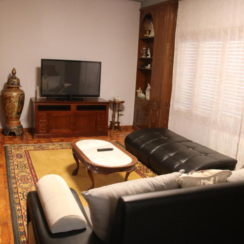 Hostal Burgales Милагро Экстерьер фото